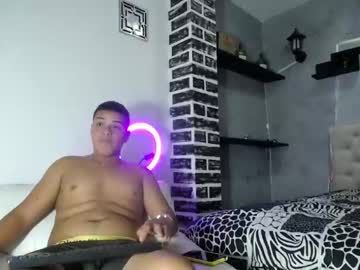Gay Chatters Cams Presents Fabrizio_hot With Gymbunny Style Young Sexcam Rated Webcam Show